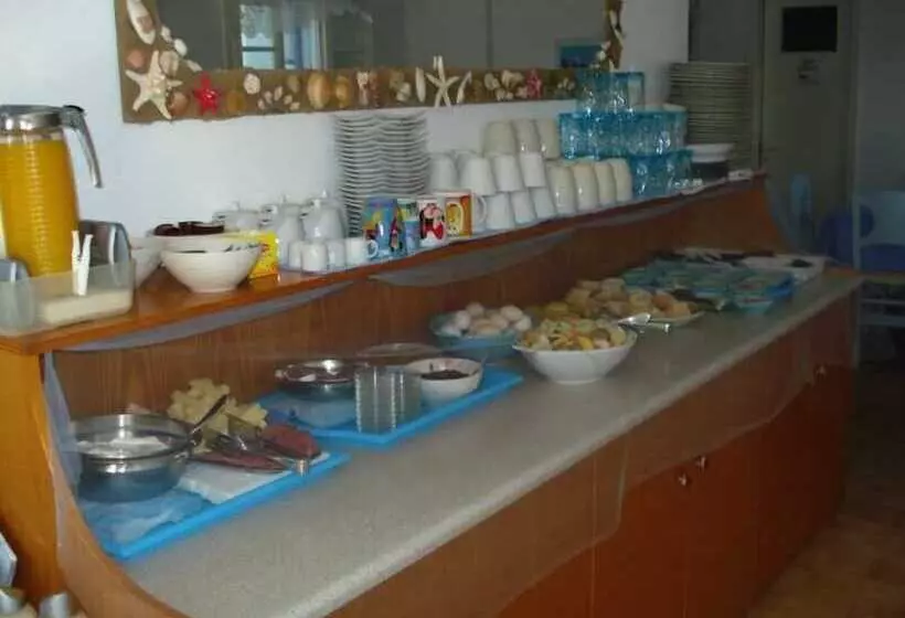 Hotel Eleana Studios