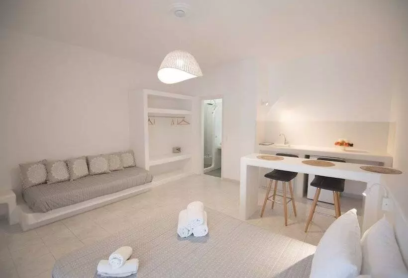 Hotel Eleana Studios