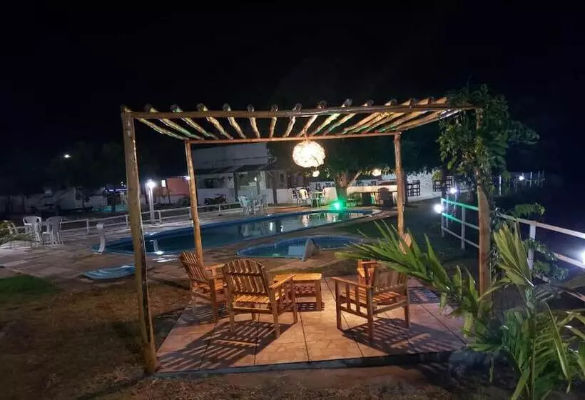 Hotelli Pousada Flor Do Caribe