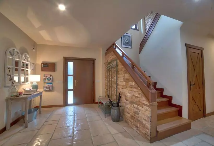 田舎風ホテル Holacamp Camino