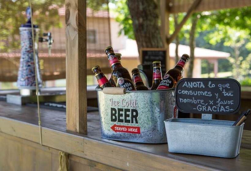 هتل روستایی Holacamp Camino