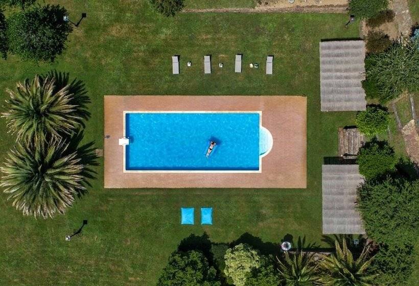 هتل روستایی Holacamp Camino