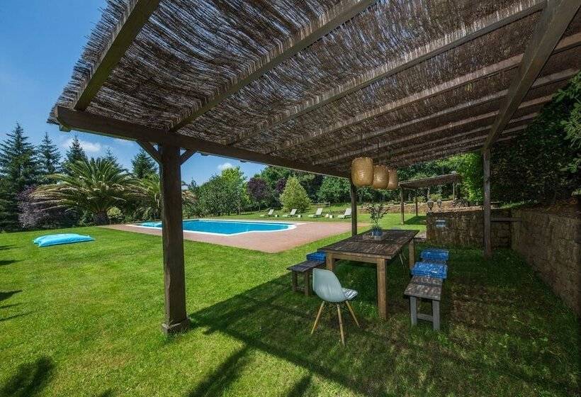 هتل روستایی Holacamp Camino