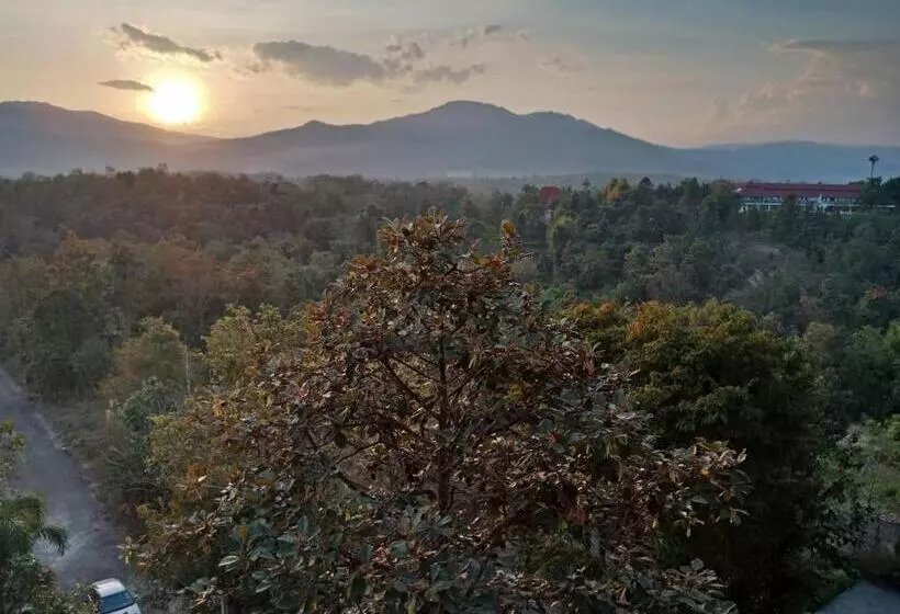 Hotelli Urban Maerim