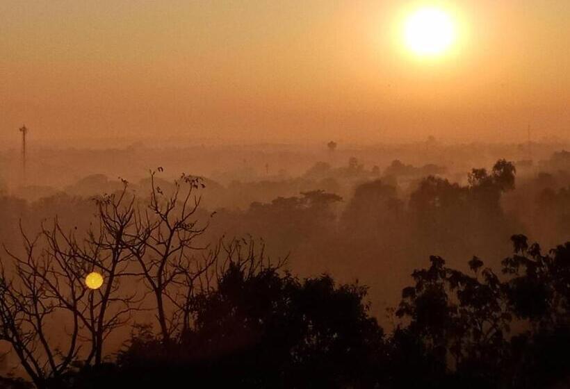 בית מלון כפרי Urban Maerim
