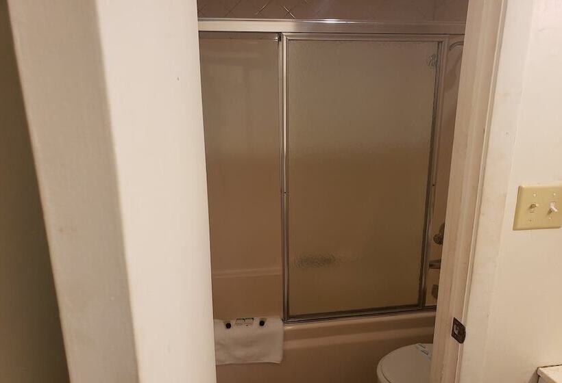 فندق على الطريق Americas Best Value Inn Stearns