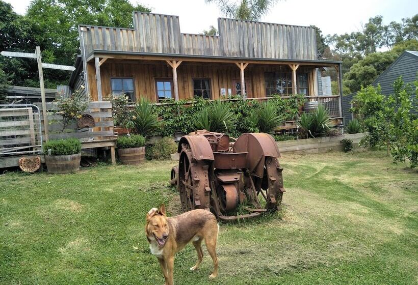 Pensión A Twist Of Willow