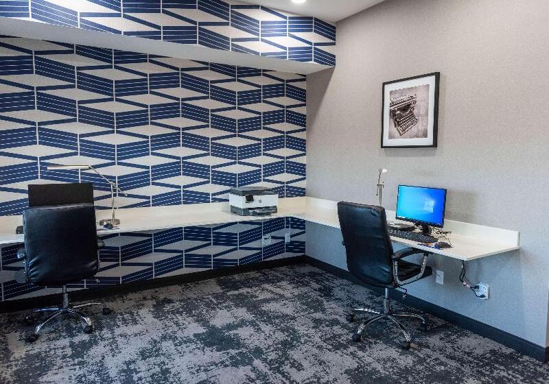 هتل Best Western Premier Executive Residency Medicine Hat