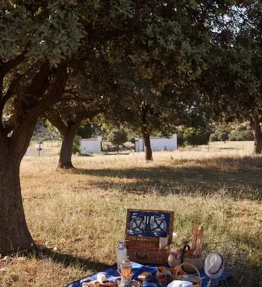 Hotelli Caserio Aldeallana