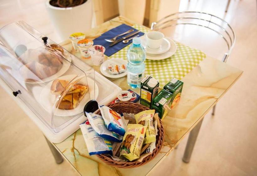 בית מלון כפרי Ostello Settecolli Sport