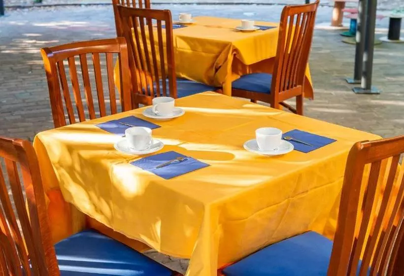 Hotelli Ostello Settecolli Sport