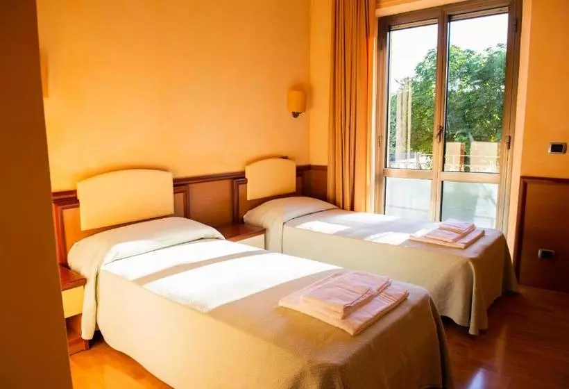 Hotelli Ostello Settecolli Sport