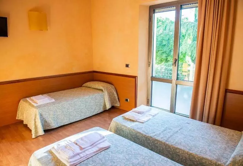 Hotelli Ostello Settecolli Sport