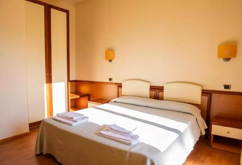 Hotelli Ostello Settecolli Sport