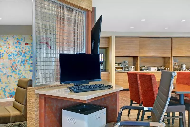 هتل Towneplace Suites By Marriott Jacksonville East