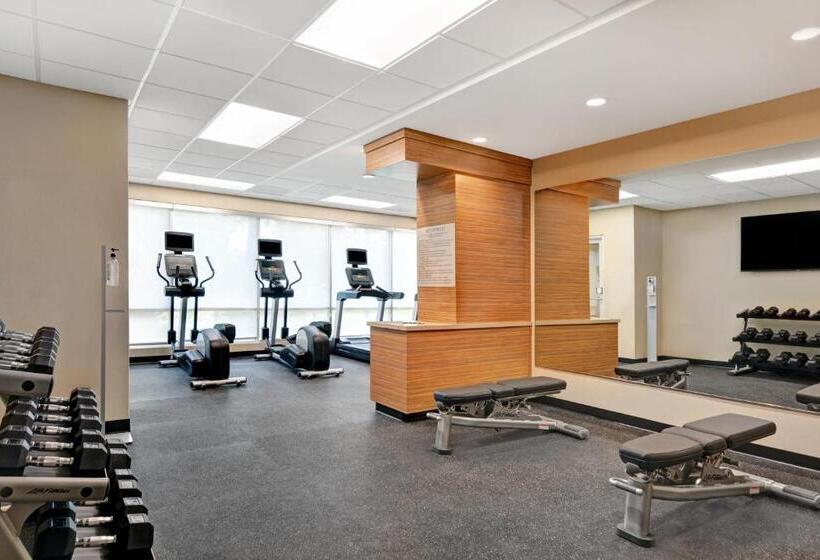 هتل Towneplace Suites By Marriott Jacksonville East