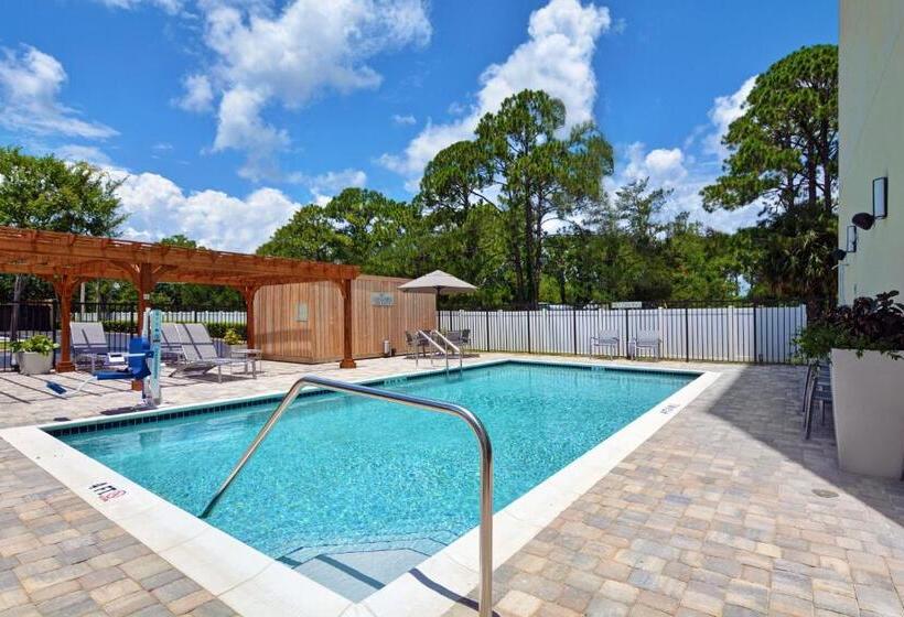 هتل Towneplace Suites By Marriott Jacksonville East