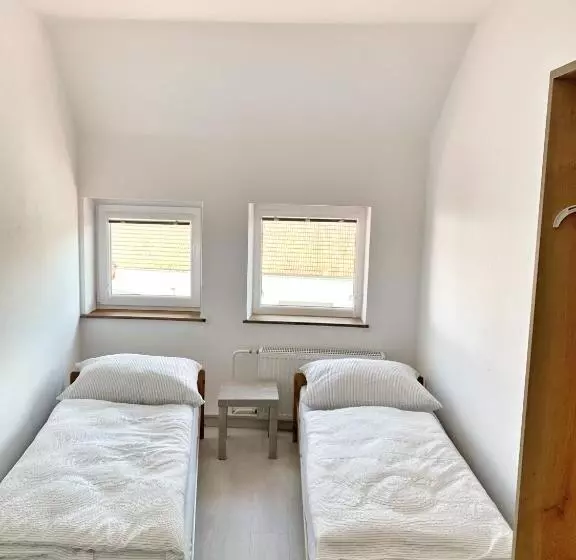 Majatalo Apart Mikeš