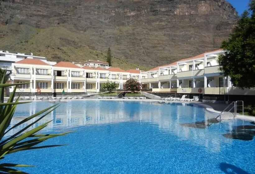 Checkin Apartamentos Laurisilva