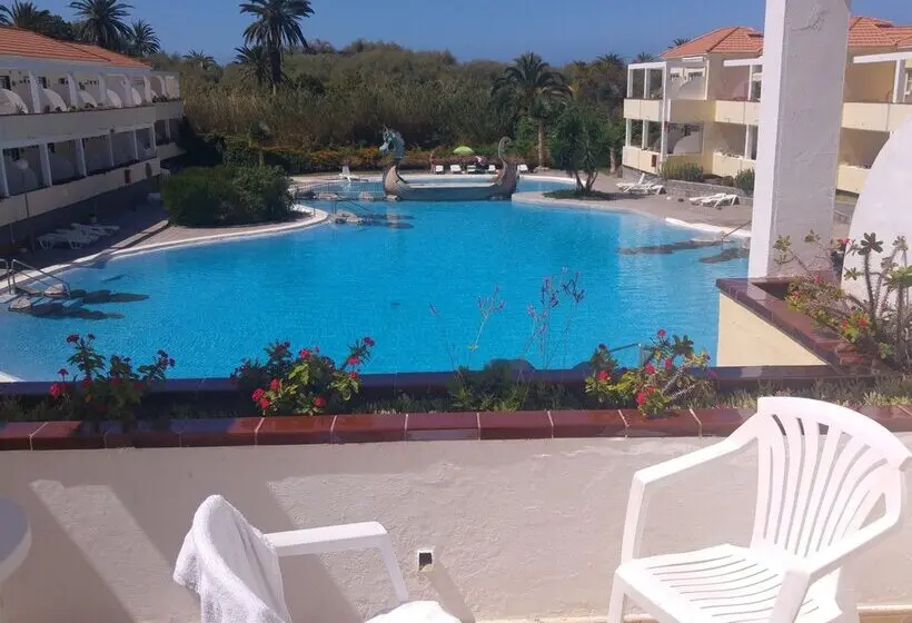 Checkin Apartamentos Laurisilva