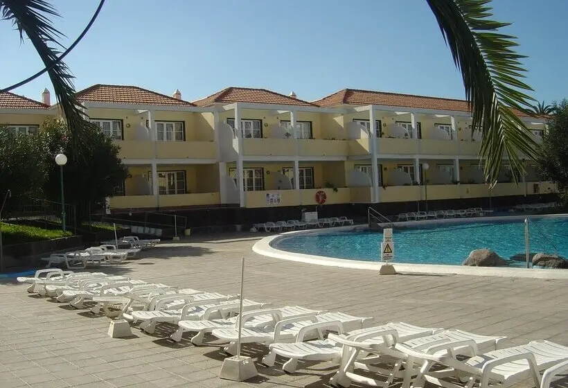 Checkin Apartamentos Laurisilva