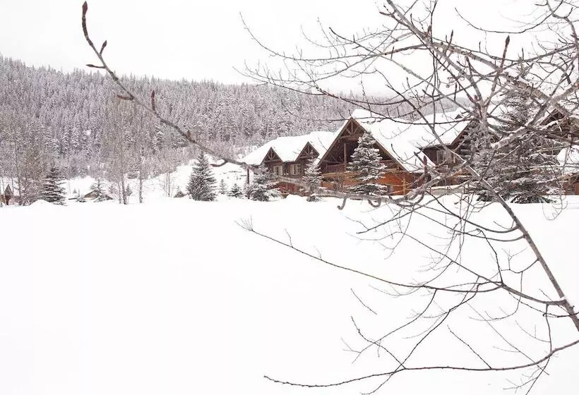 Glacier House Hotel & Resort