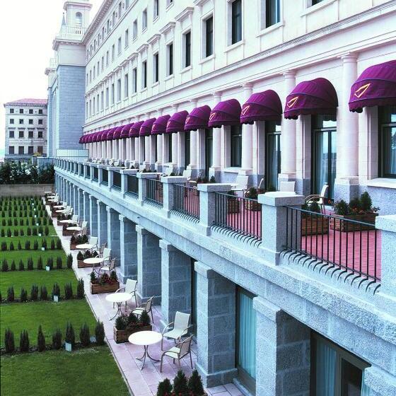 בית מלון כפרי Abba Burgos