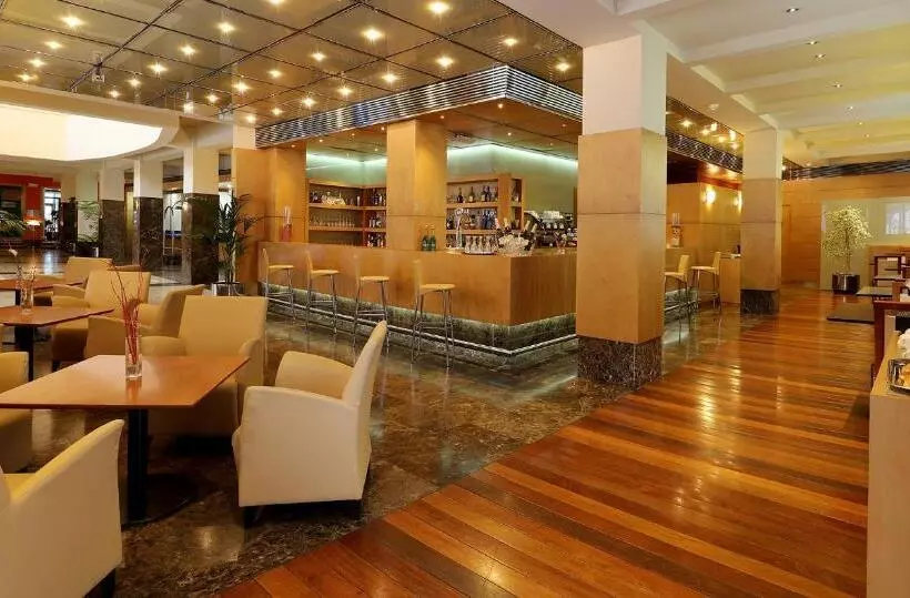 Отель Abba Burgos