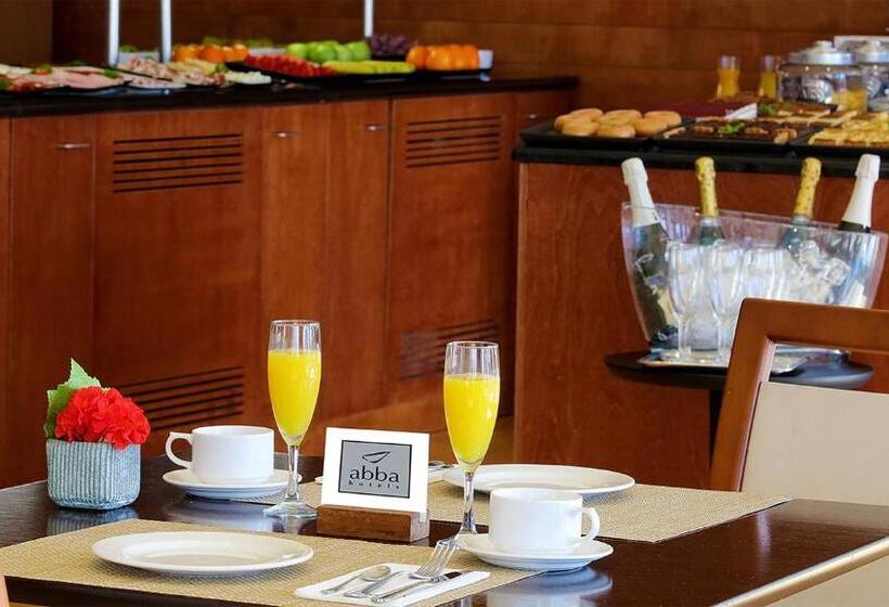 בית מלון כפרי Abba Burgos