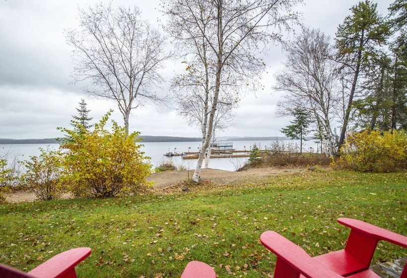 فندق Auberge Du Lac Taureau