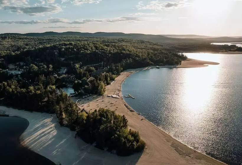 호텔 Auberge Du Lac Taureau