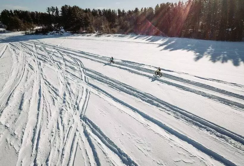 호텔 Auberge Du Lac Taureau