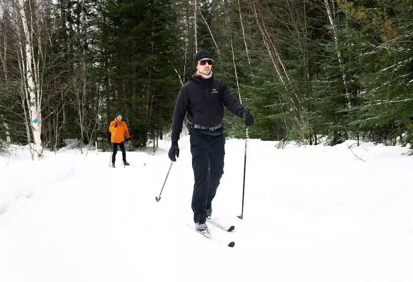 호텔 Auberge Du Lac Taureau