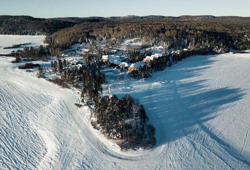 فندق Auberge Du Lac Taureau