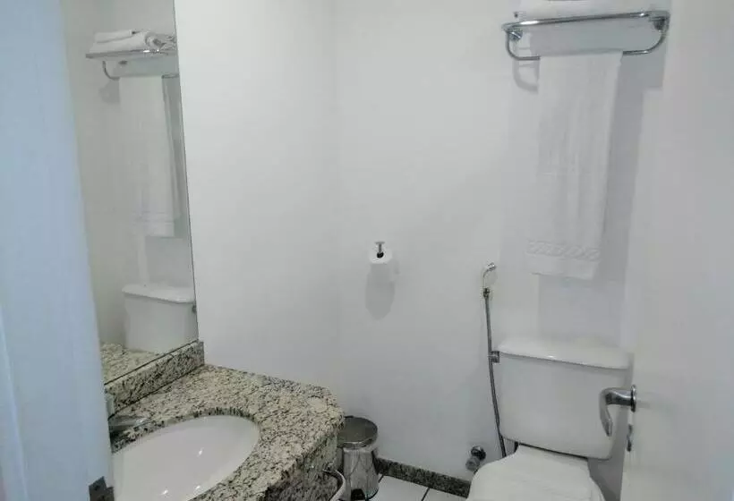 Отель Bristol Praia Do Canto Apart