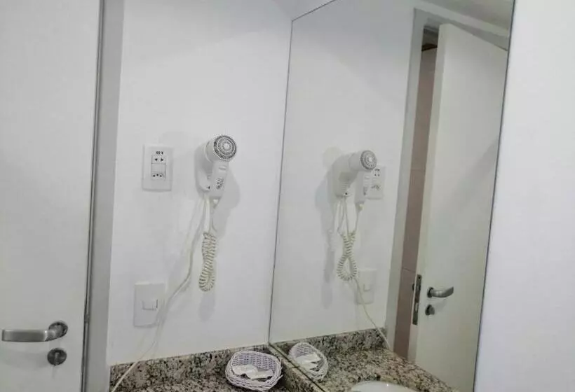 Отель Bristol Praia Do Canto Apart