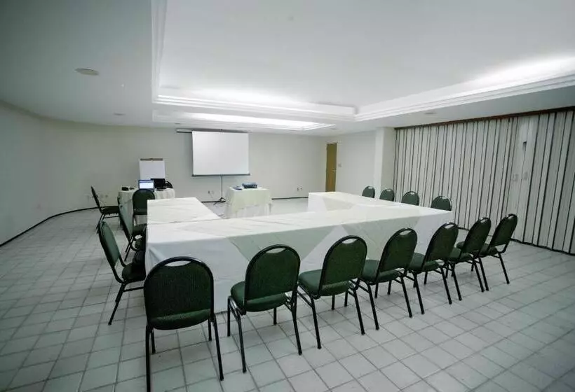 ホテル Calhau Praia