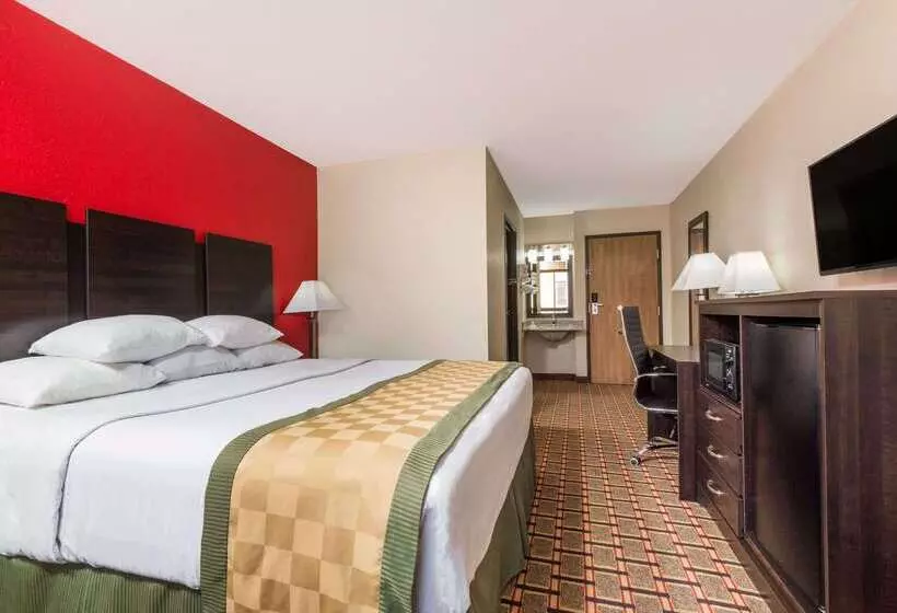 هتل Days Inn By Wyndham Muncie Ball State University