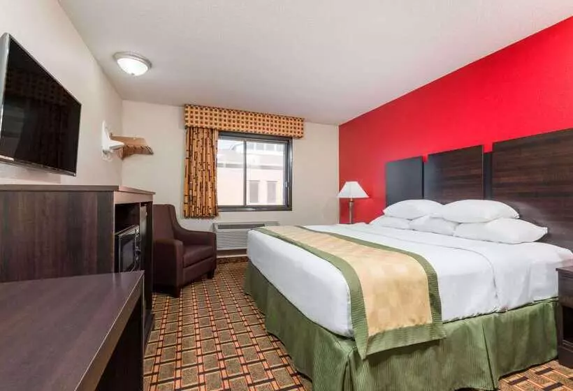 هتل Days Inn By Wyndham Muncie Ball State University