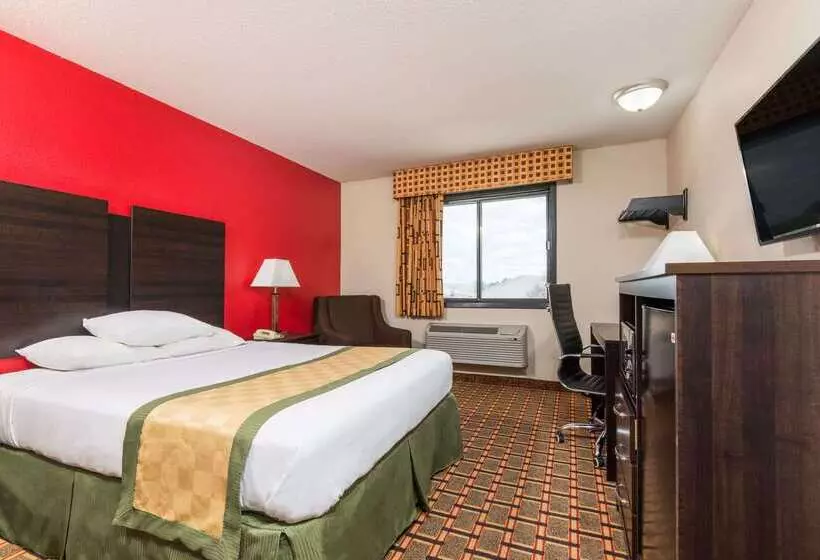 هتل Days Inn By Wyndham Muncie Ball State University