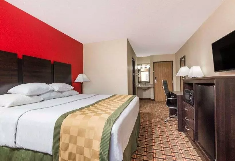 هتل Days Inn By Wyndham Muncie Ball State University