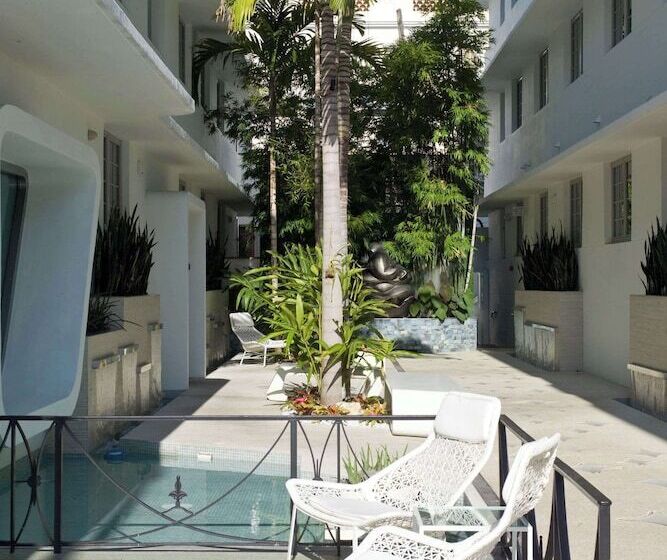 هتل Dream South Beach, By Hyatt