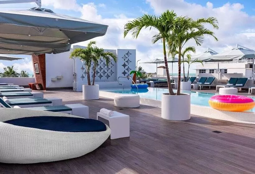 Hotelli Dream South Beach, By Hyatt