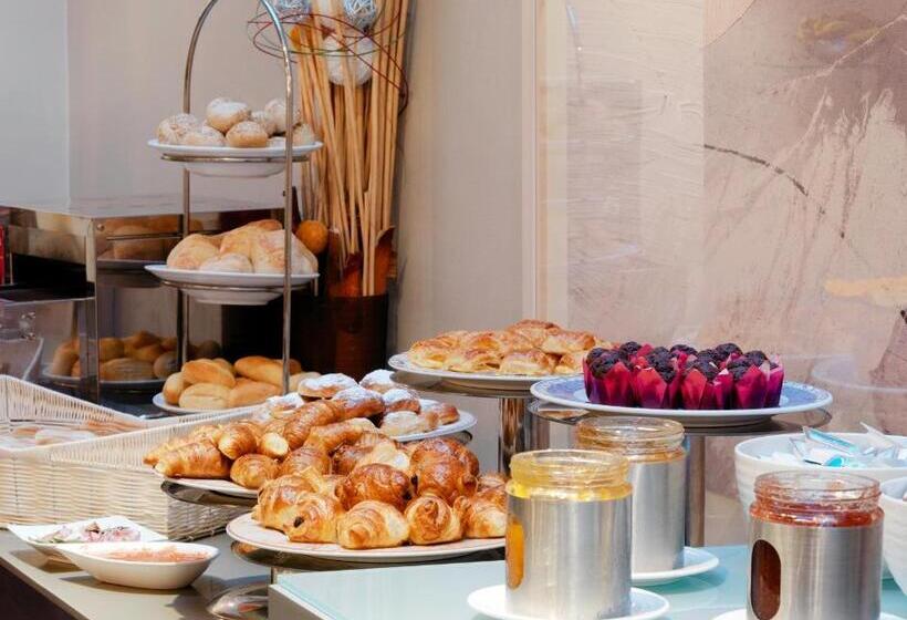 Hotel H10 Universitat