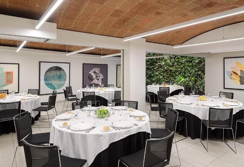 Hotel H10 Universitat