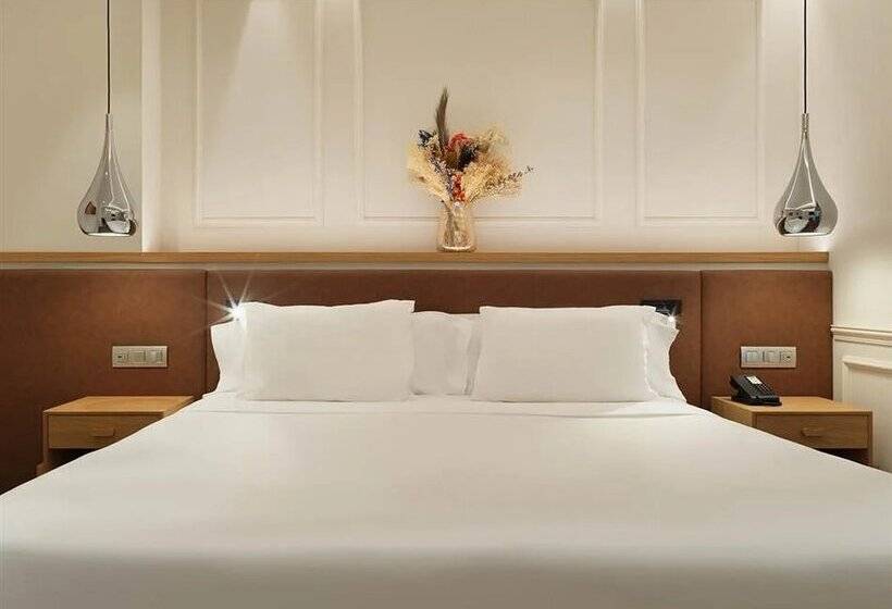 Hotel H10 Universitat