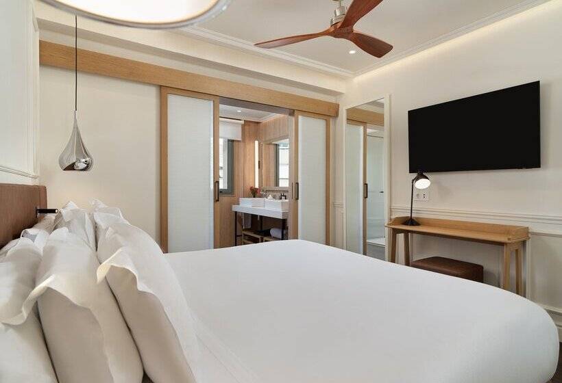 Hotel H10 Universitat