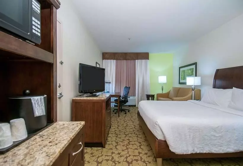 هتل Wyndham Garden New Orleans Airport
