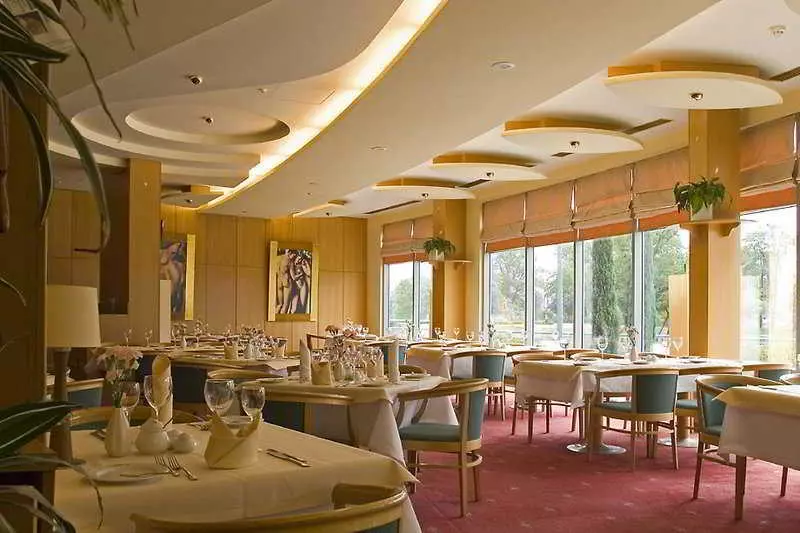 Hotell Hp Park Plaza