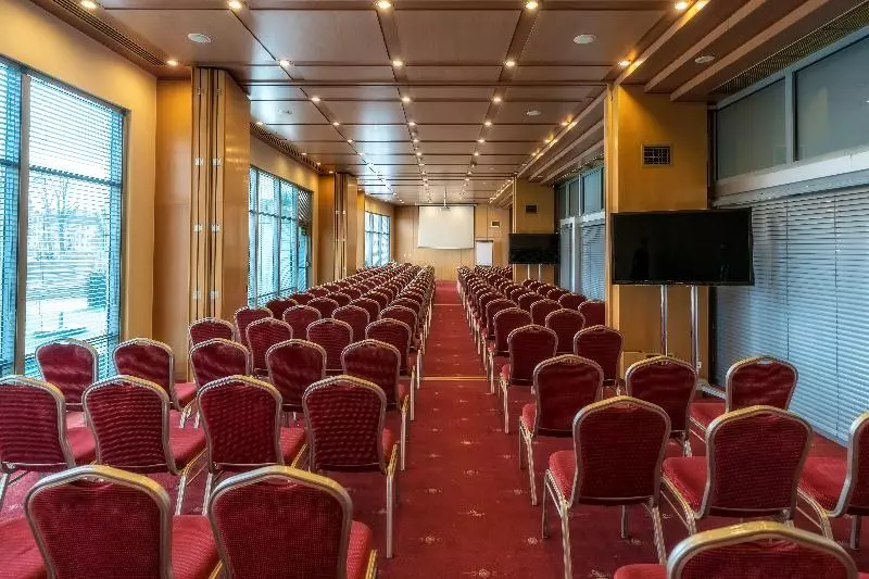 Hotell Hp Park Plaza